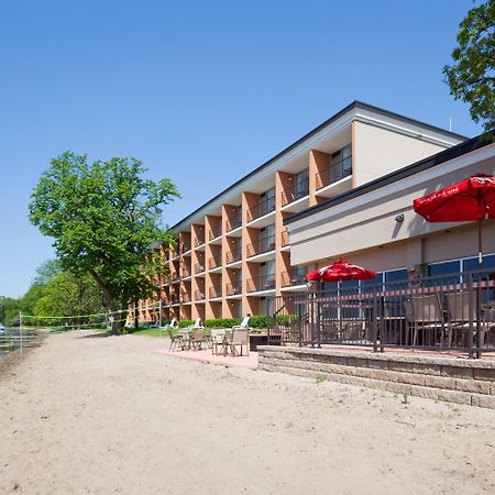 Holiday Inn Detroit Lakes By Ihg מראה חיצוני תמונה