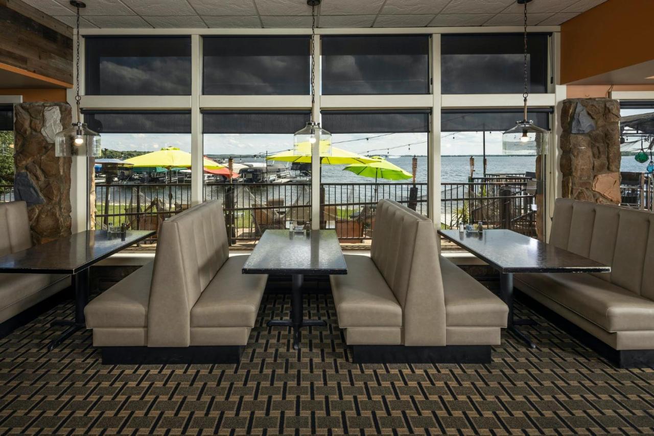 Holiday Inn Detroit Lakes By Ihg מראה חיצוני תמונה