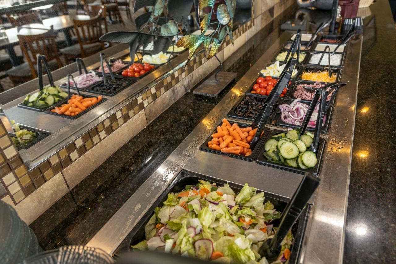 Holiday Inn Detroit Lakes By Ihg מראה חיצוני תמונה