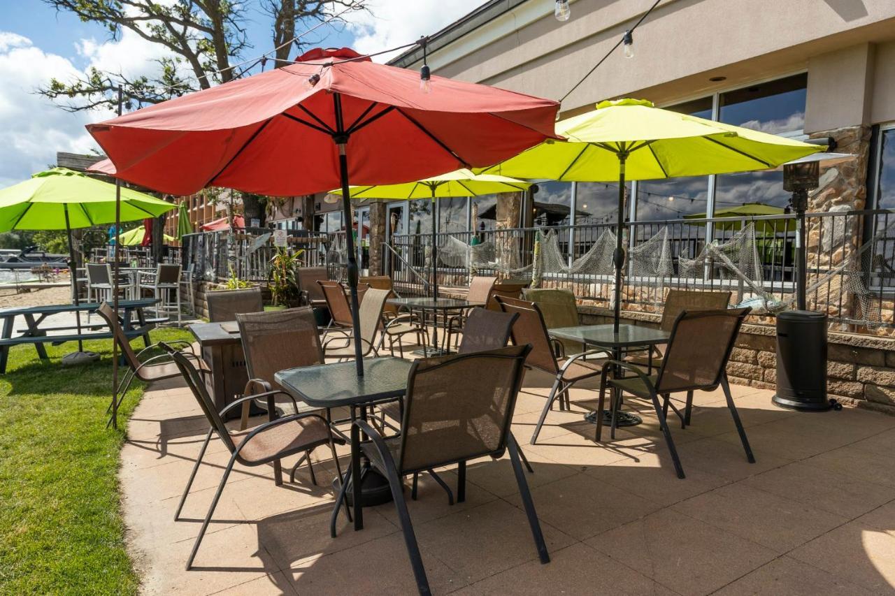 Holiday Inn Detroit Lakes By Ihg מראה חיצוני תמונה