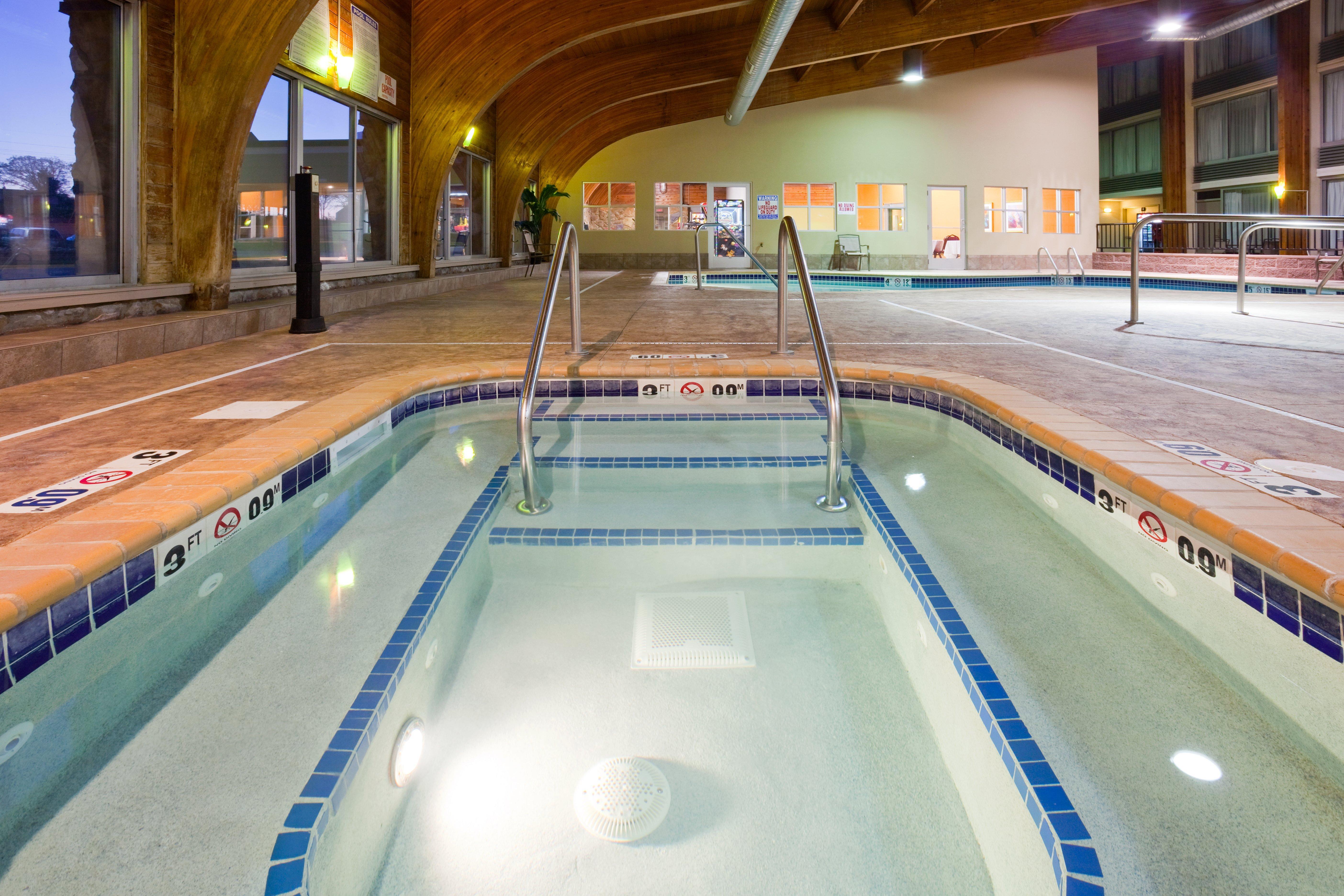 Holiday Inn Detroit Lakes By Ihg מראה חיצוני תמונה