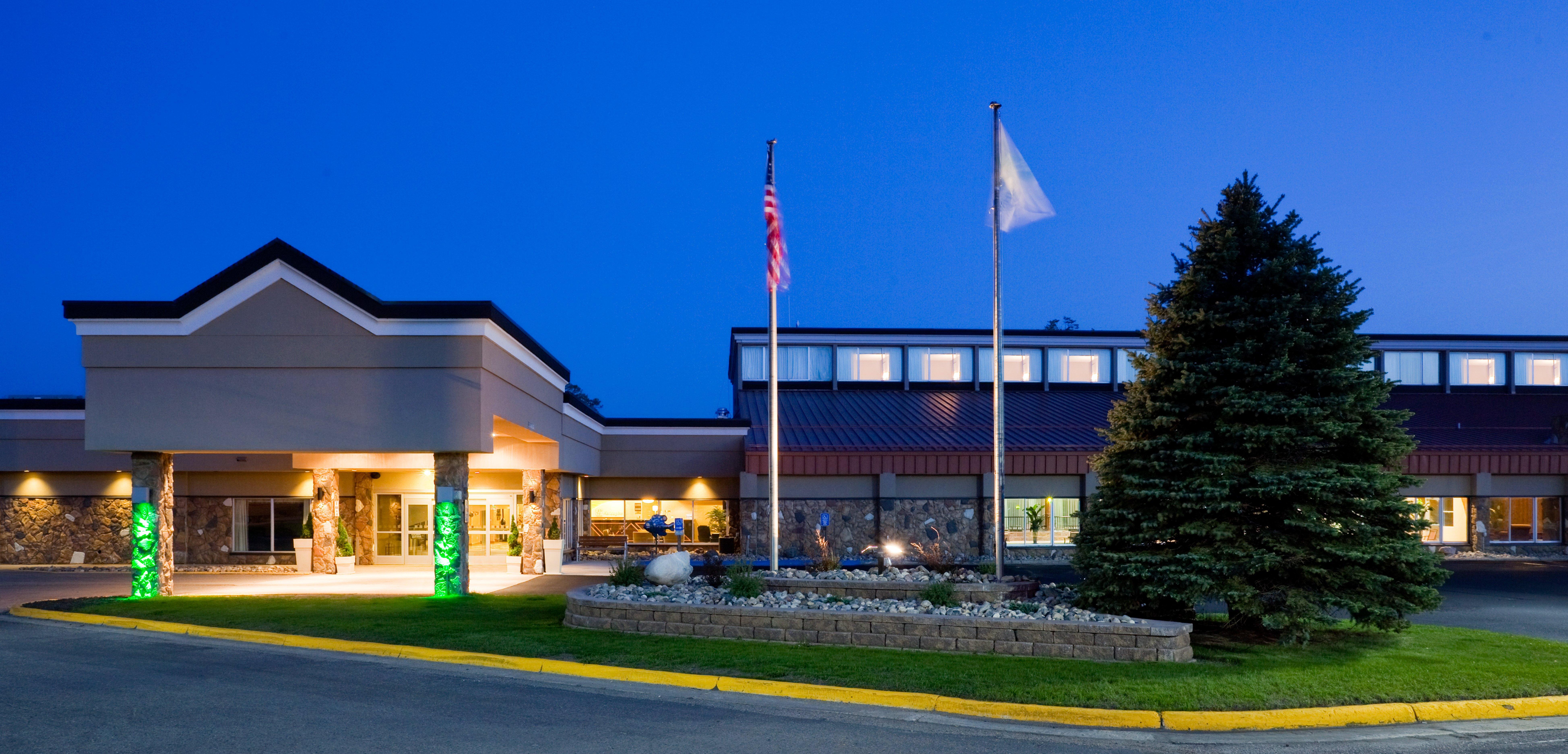 Holiday Inn Detroit Lakes By Ihg מראה חיצוני תמונה