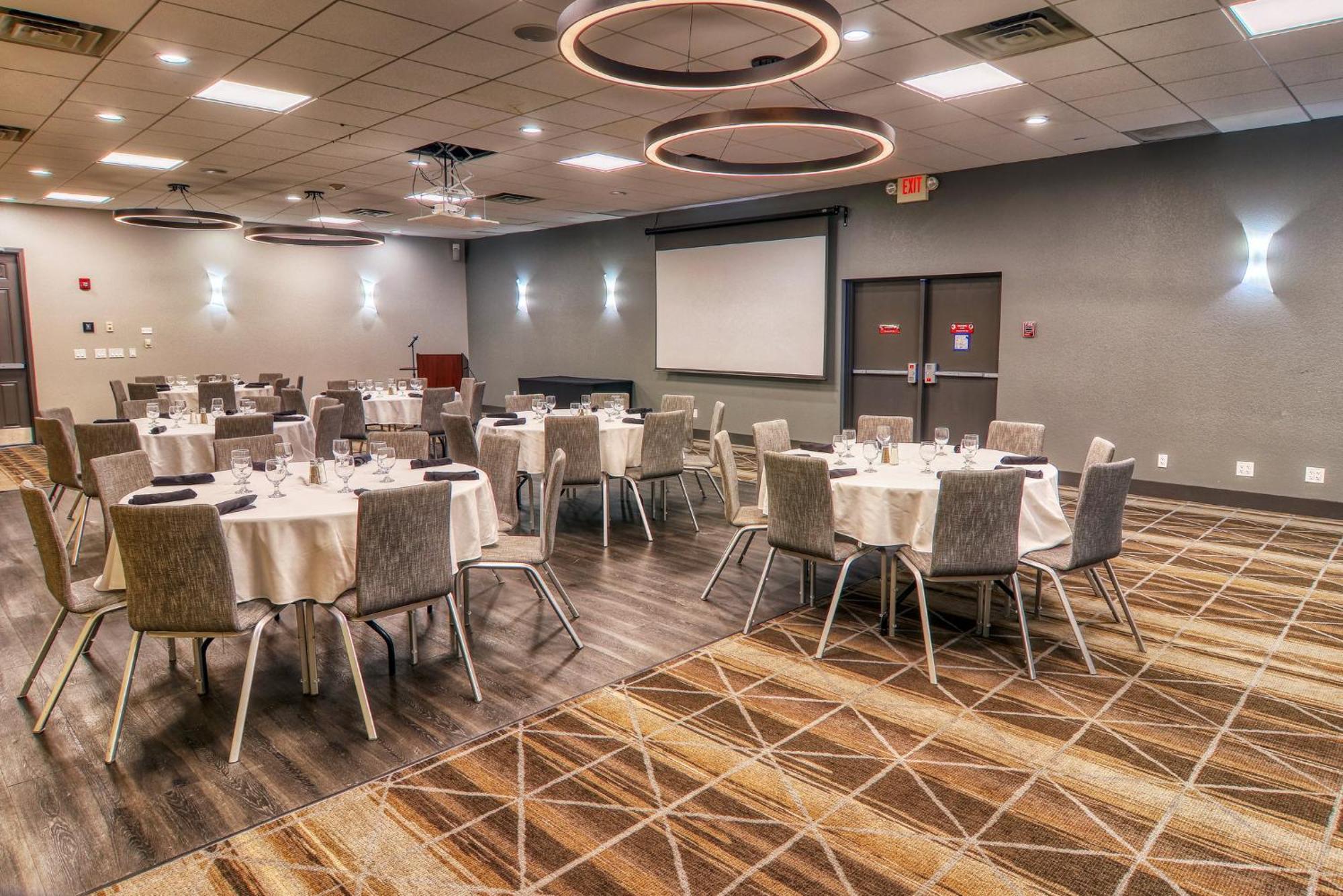 Holiday Inn Detroit Lakes By Ihg מראה חיצוני תמונה